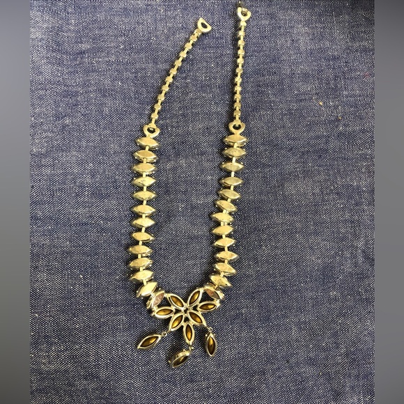 Vintage Rhinestone Necklace And Matching Bracelet Clear Rhinestone Flower Center - Picture 5 of 14